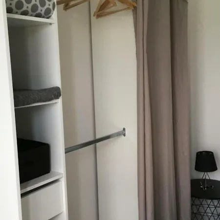 Appartement Saint-Amand-Les-Eaux, 2 Pieces, 2 Personnes - Fr-1-510-160 *